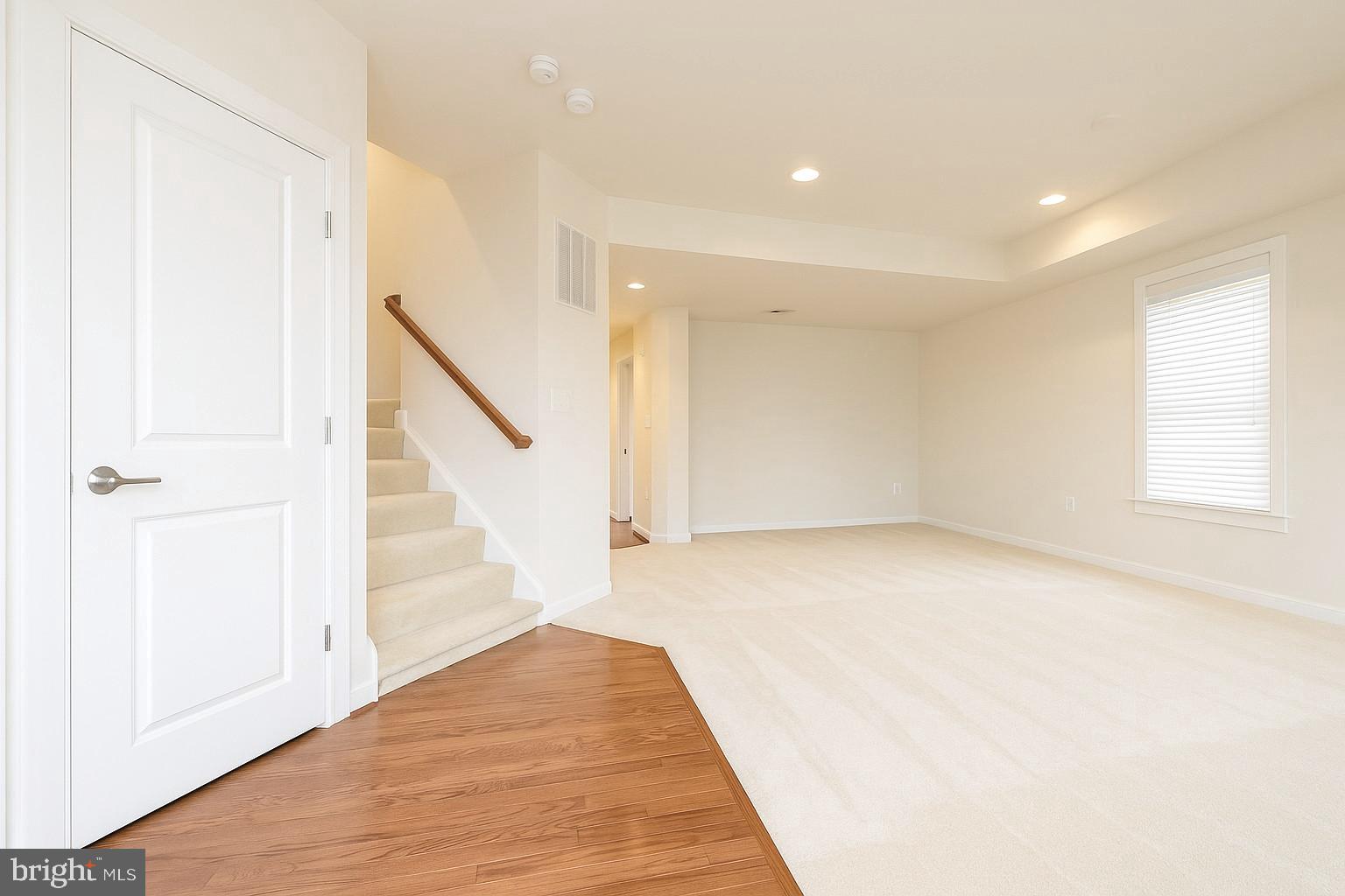 ONE LOUDOUN - Residential Lease