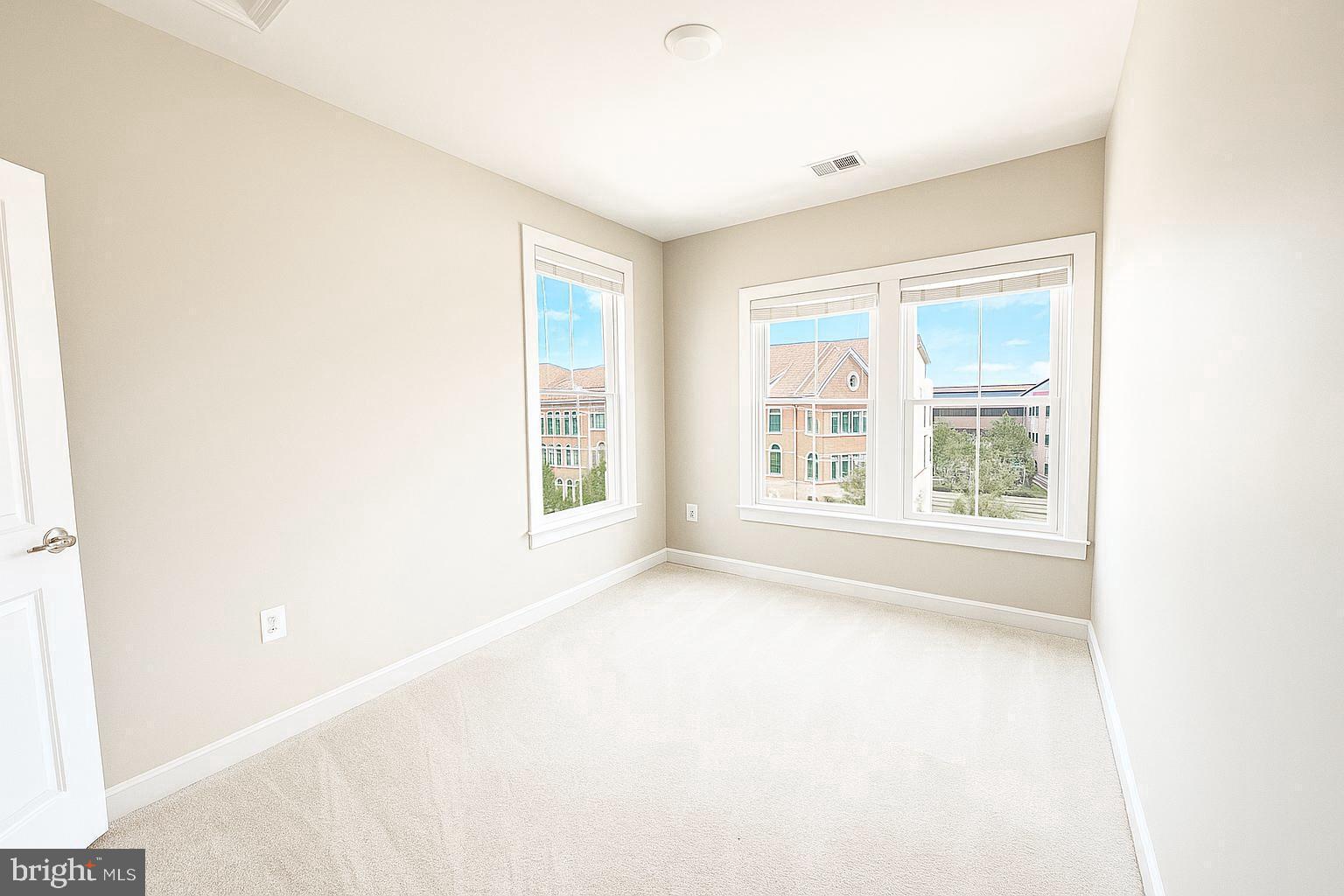 ONE LOUDOUN - Residential Lease