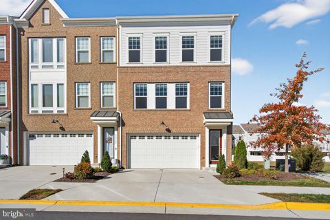 42986 LOST FARM TERRACE LEESBURG VA 20175