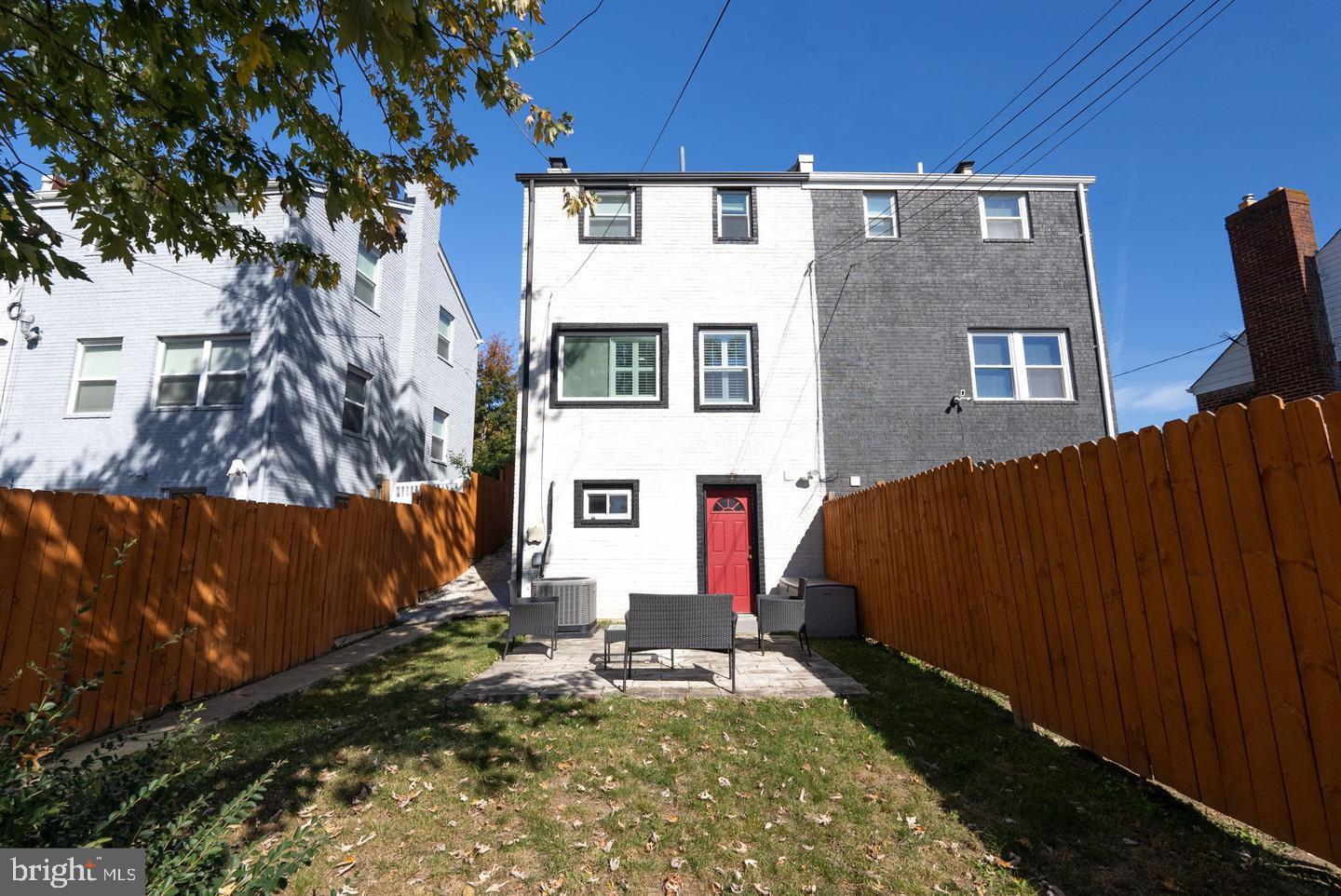 4355 G STREET SE