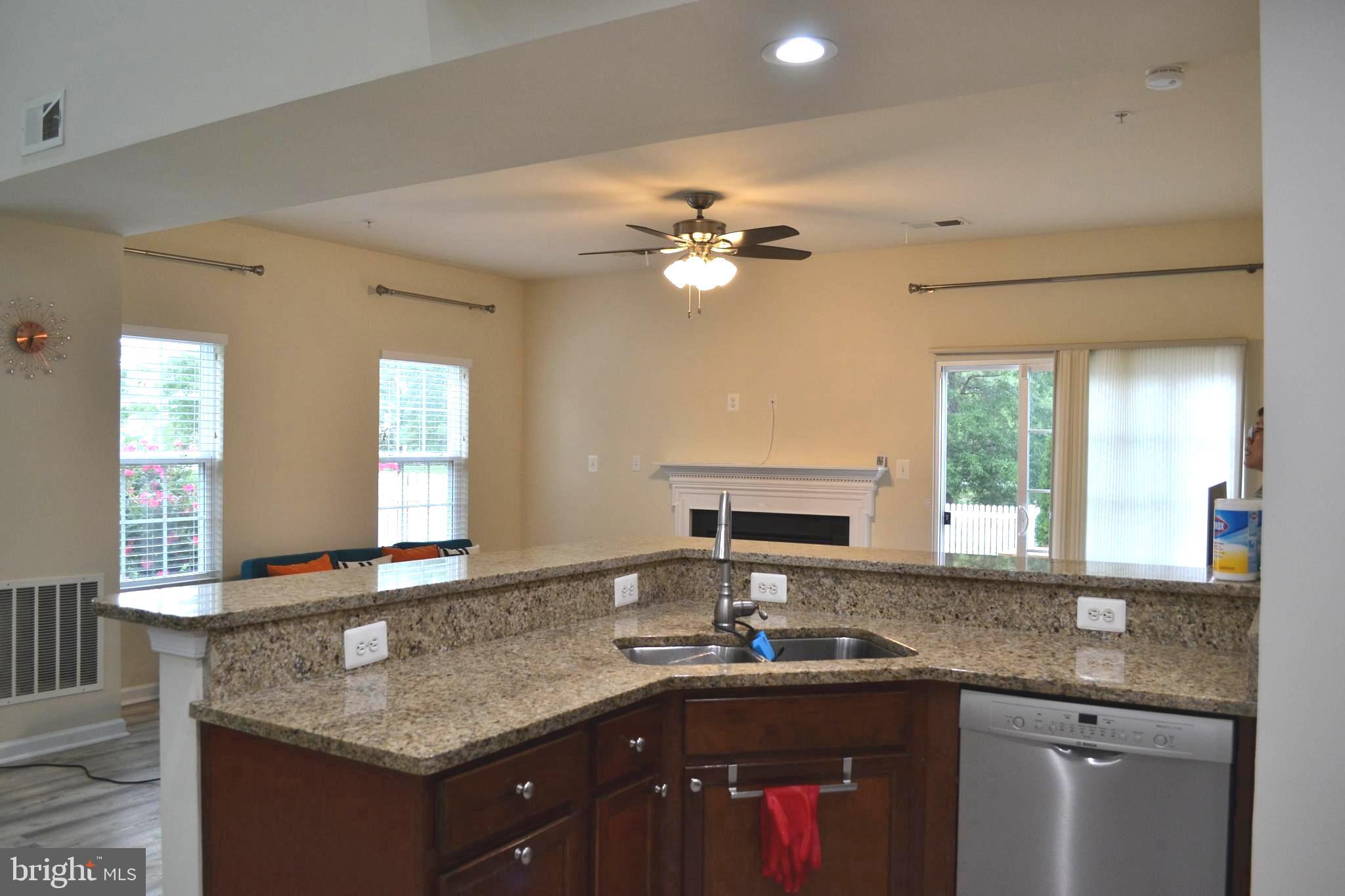 LAKELANDS AT EASTON - Residential