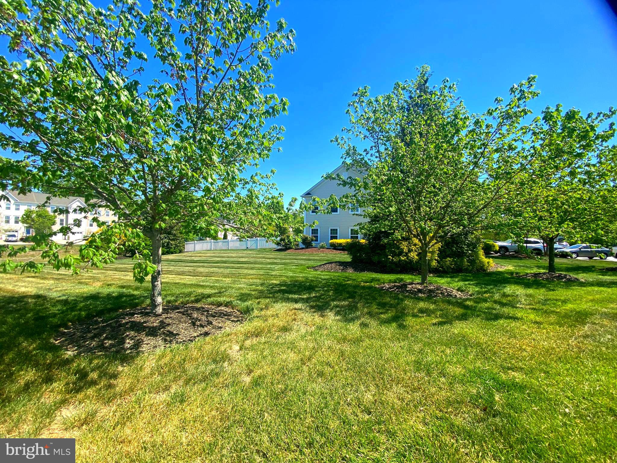 LAKELANDS AT EASTON - Residential