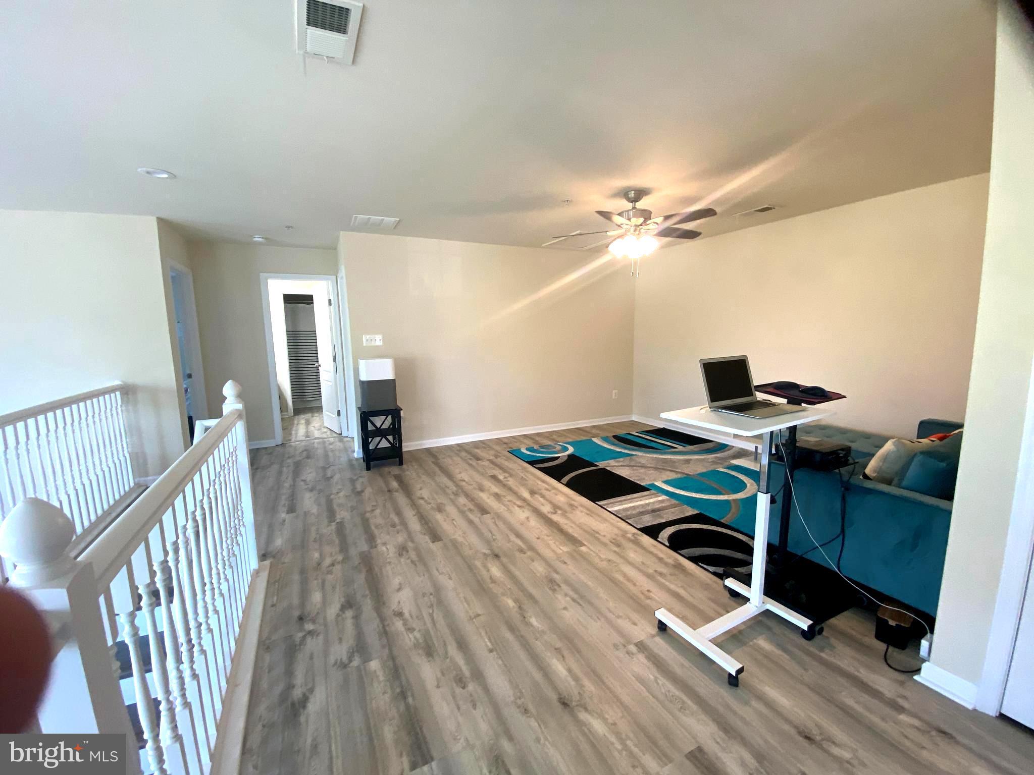 LAKELANDS AT EASTON - Residential