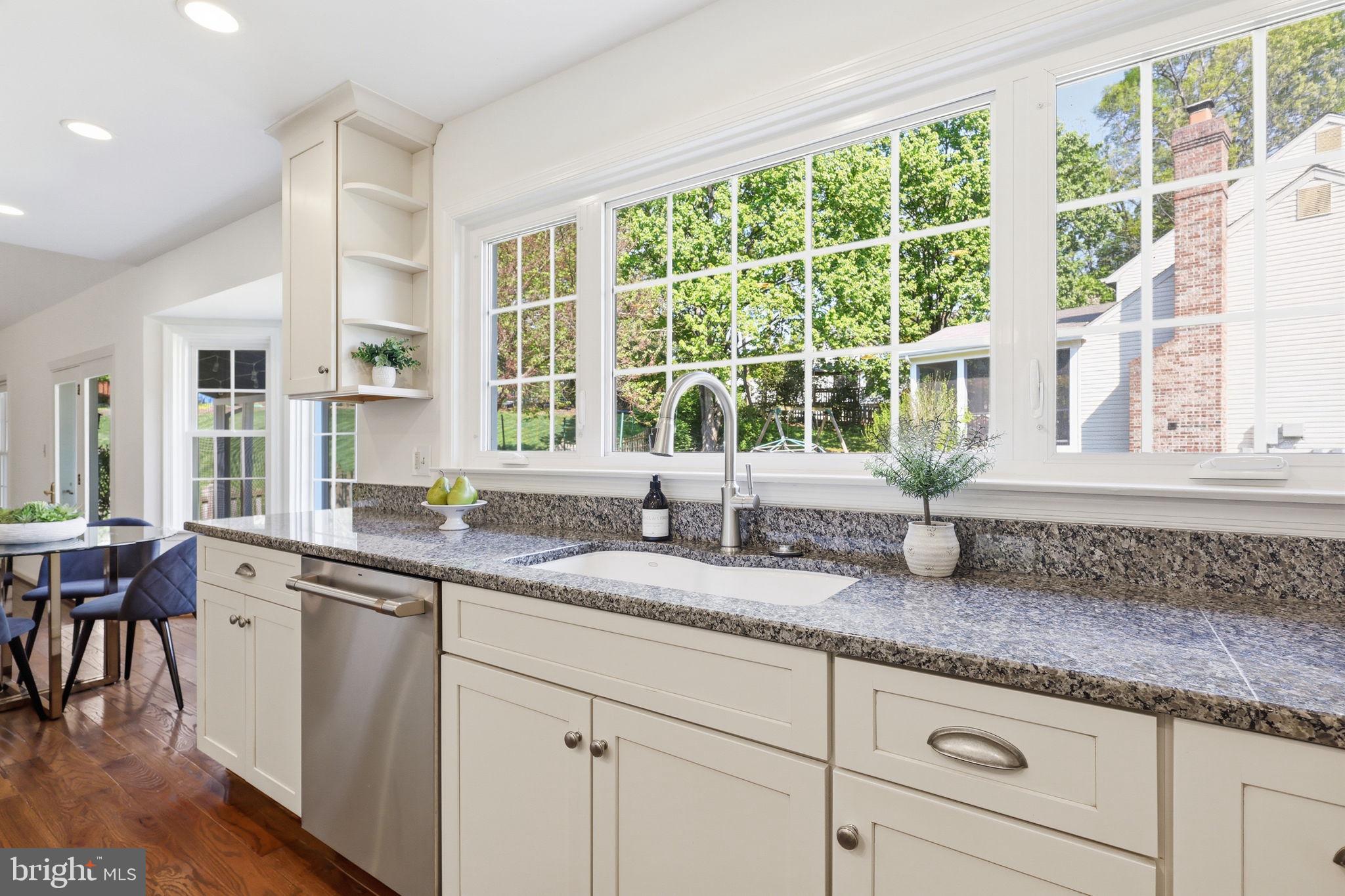 HASTINGS HUNT - Residential