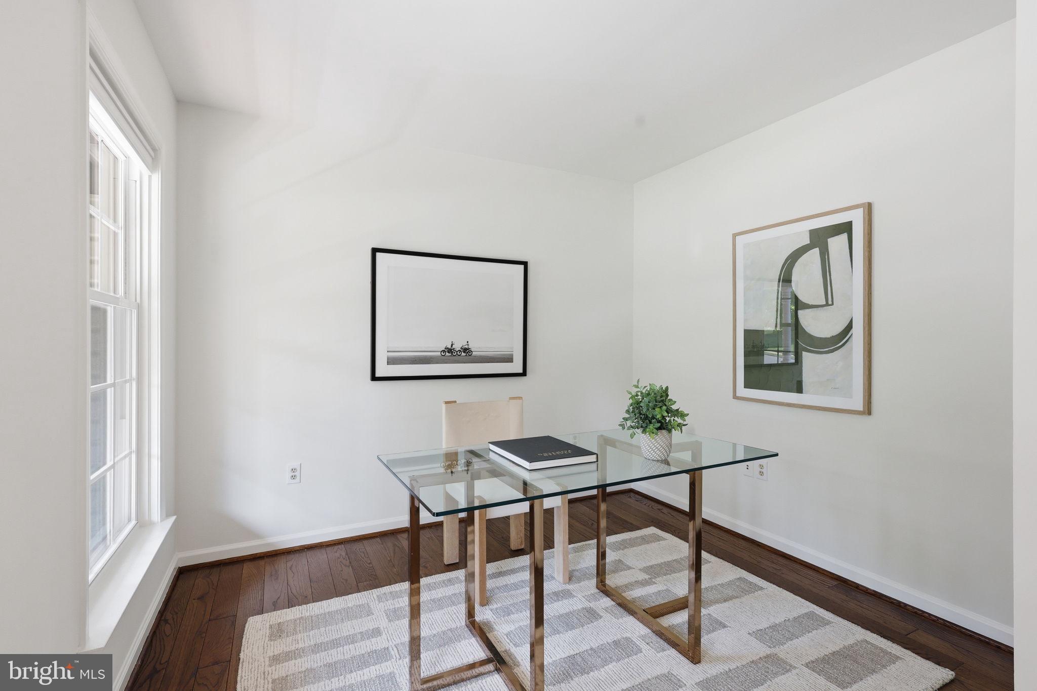 HASTINGS HUNT - Residential