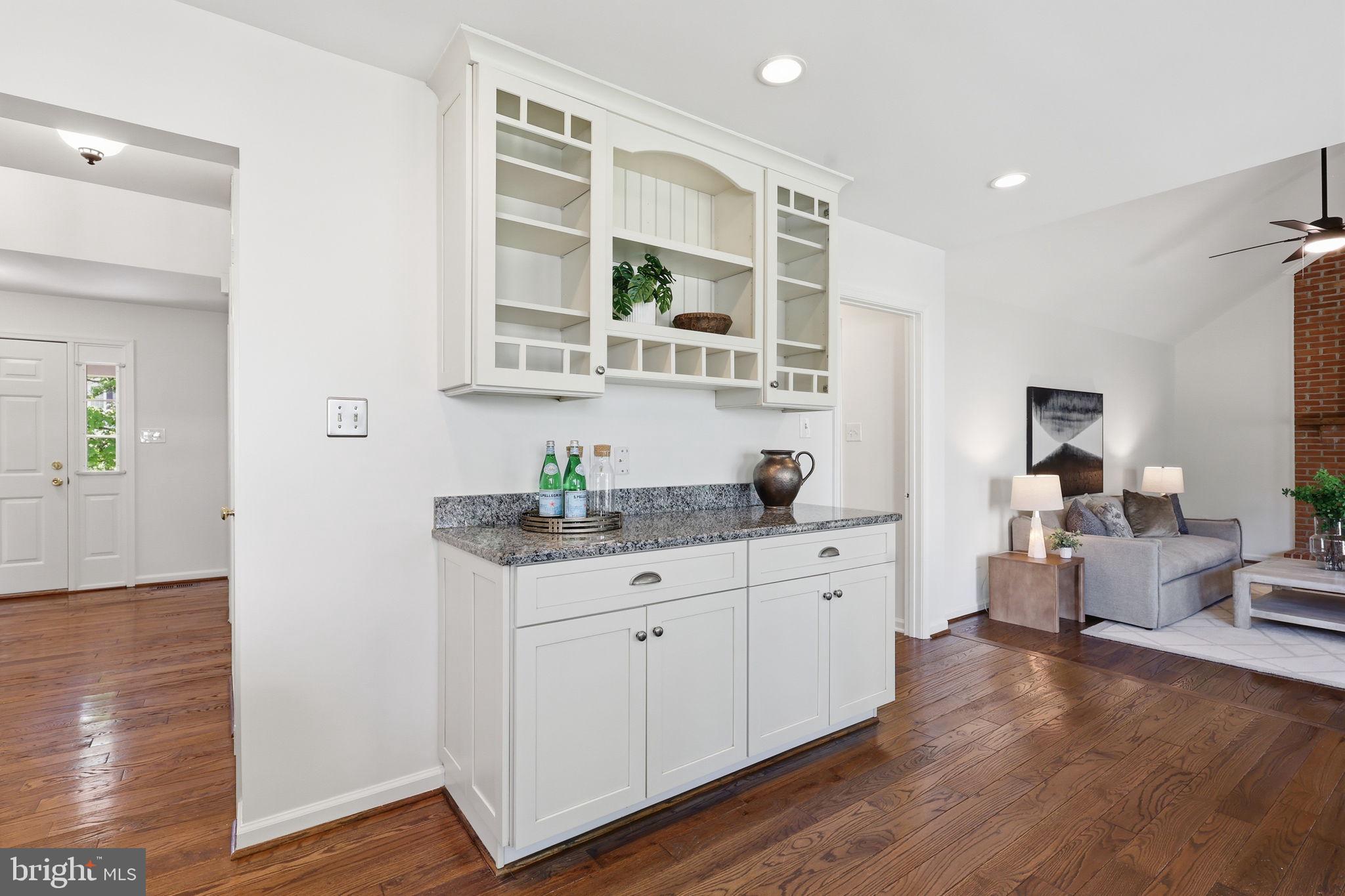 HASTINGS HUNT - Residential