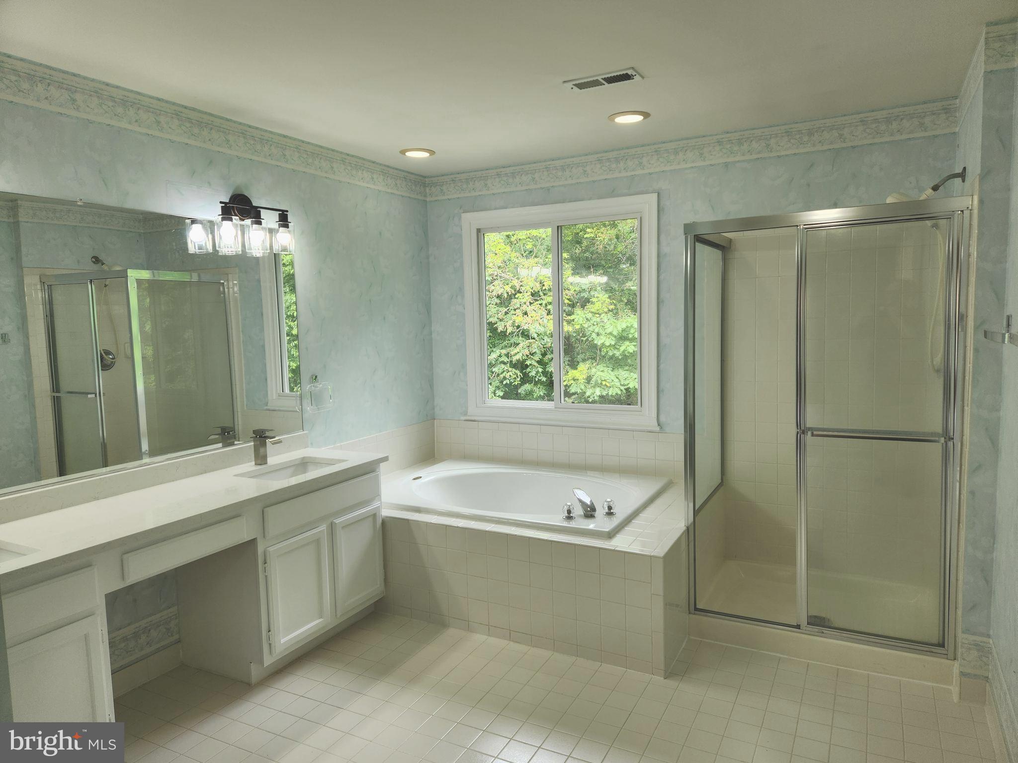 POTOMAC HUNT - Residential