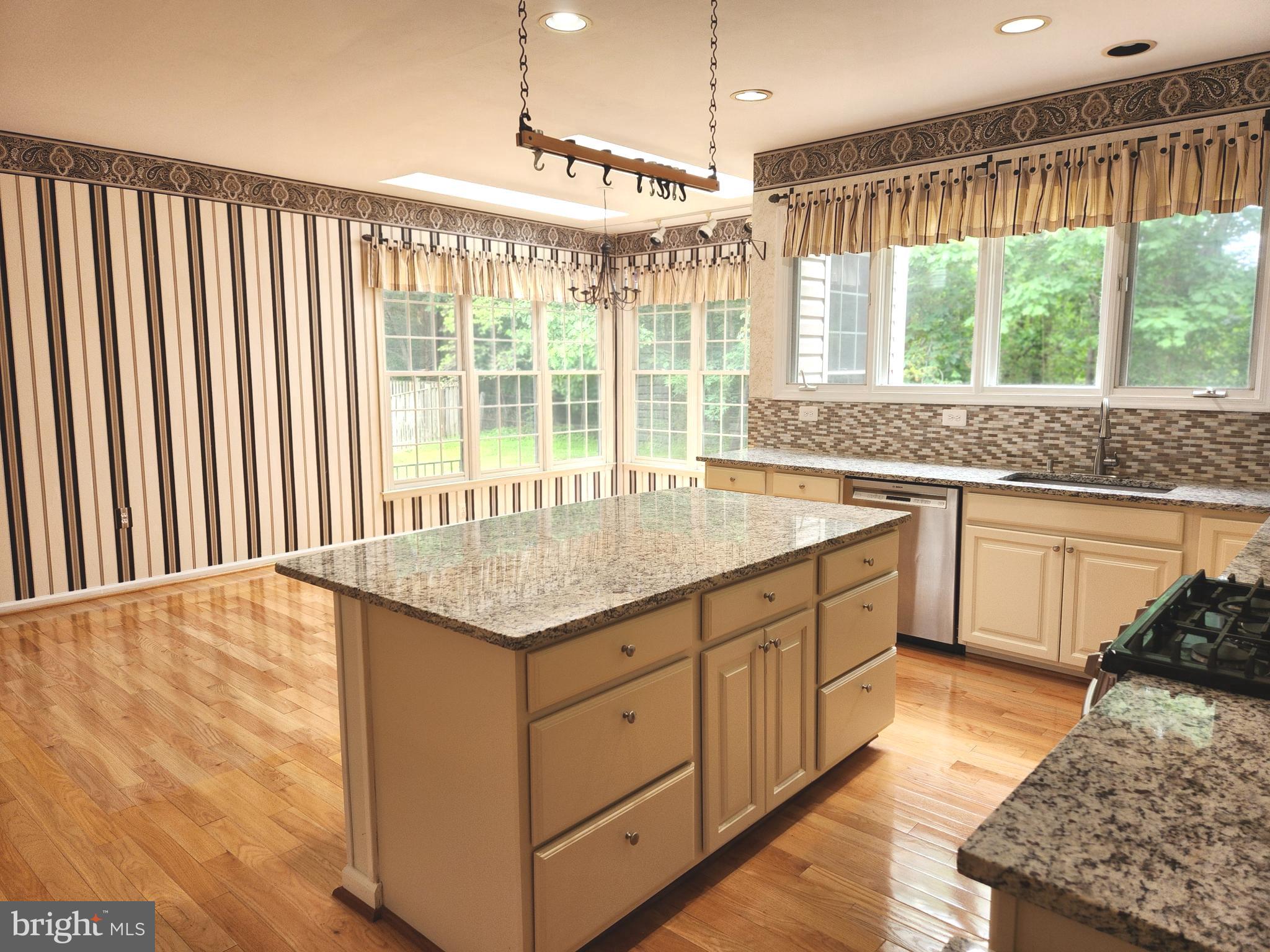 POTOMAC HUNT - Residential