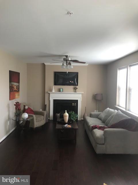 WAUGH CHAPEL MEADOWS - Residential