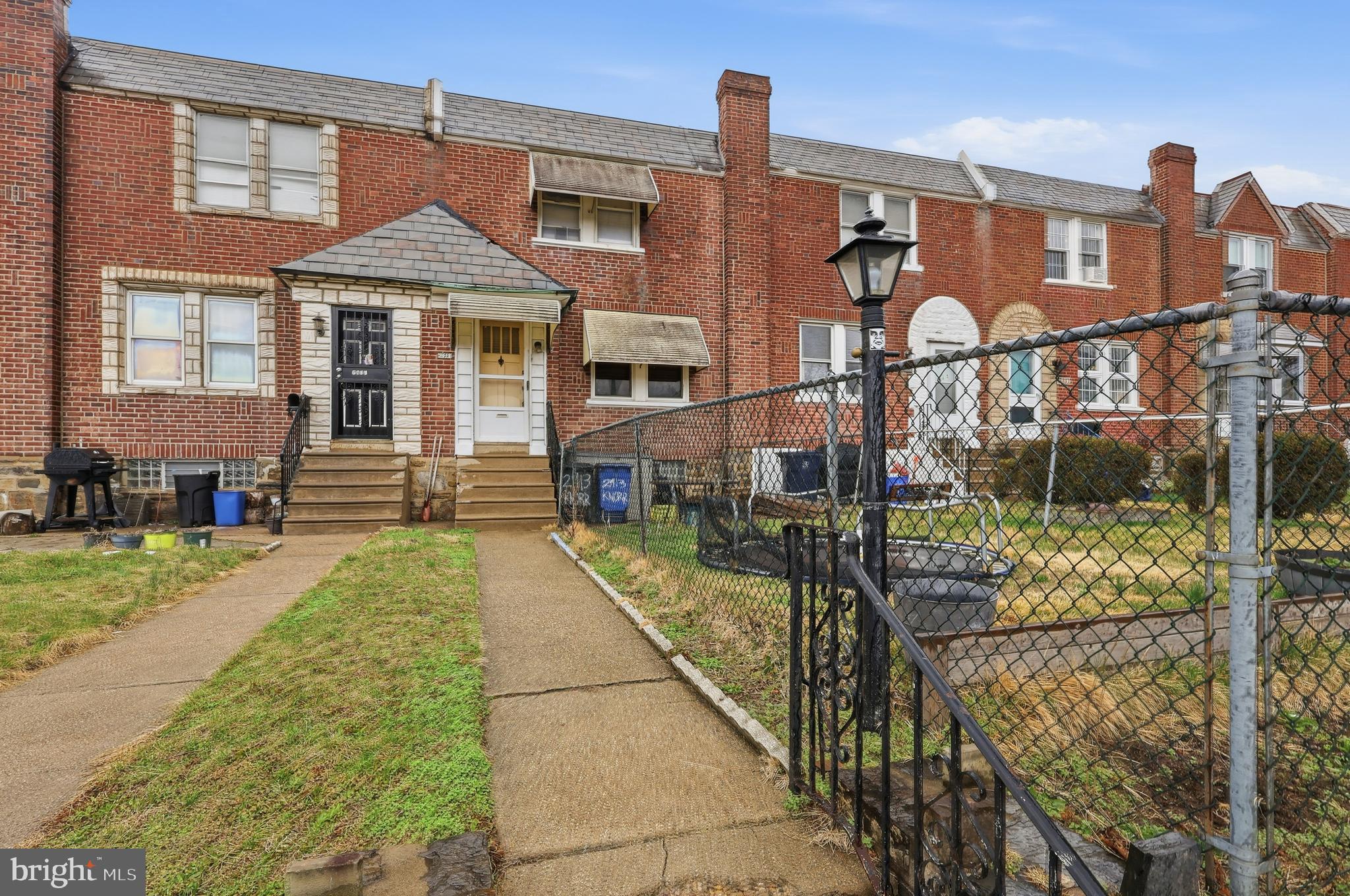 MAYFAIR (WEST) - Residential