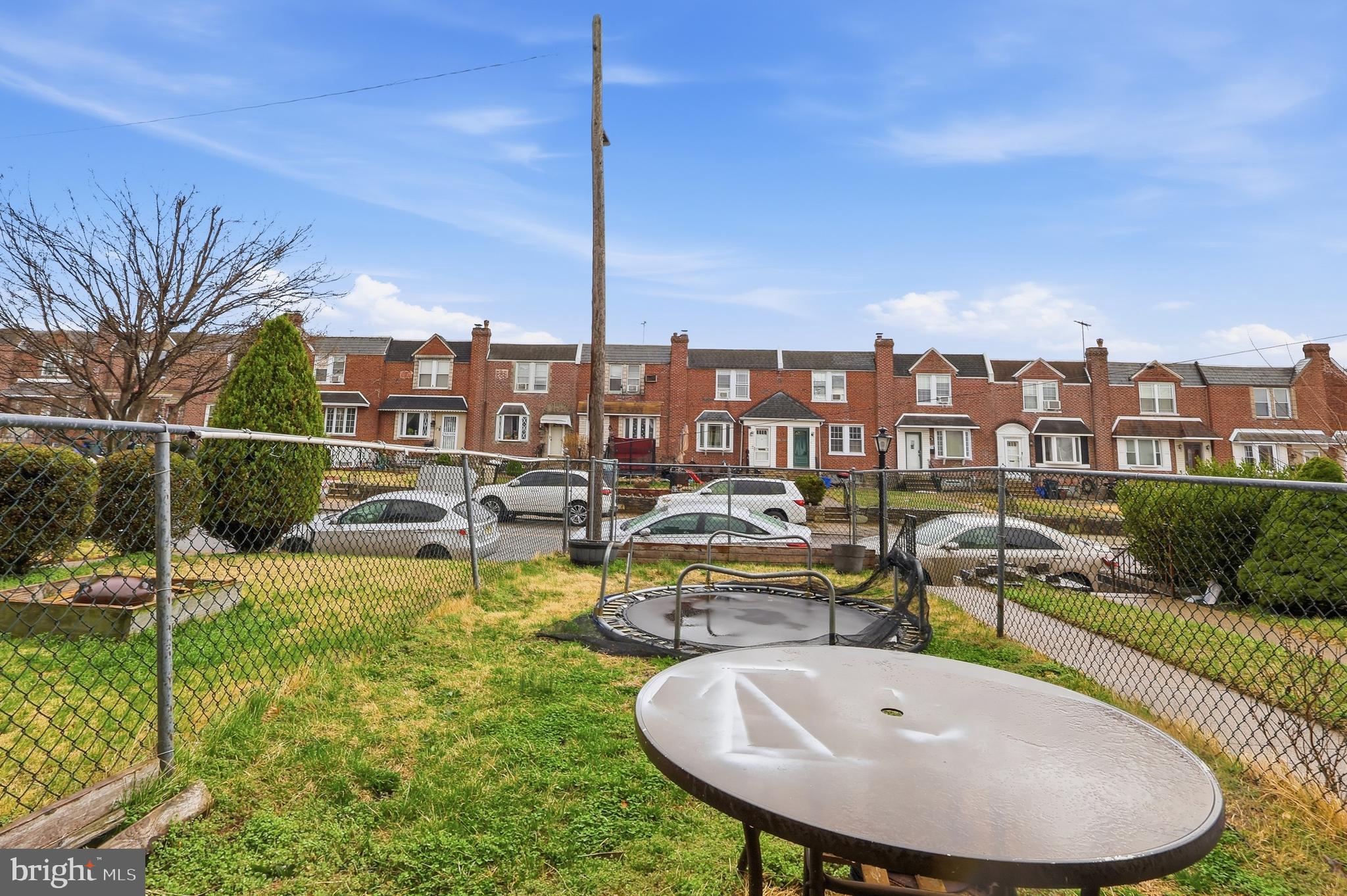 MAYFAIR (WEST) - Residential