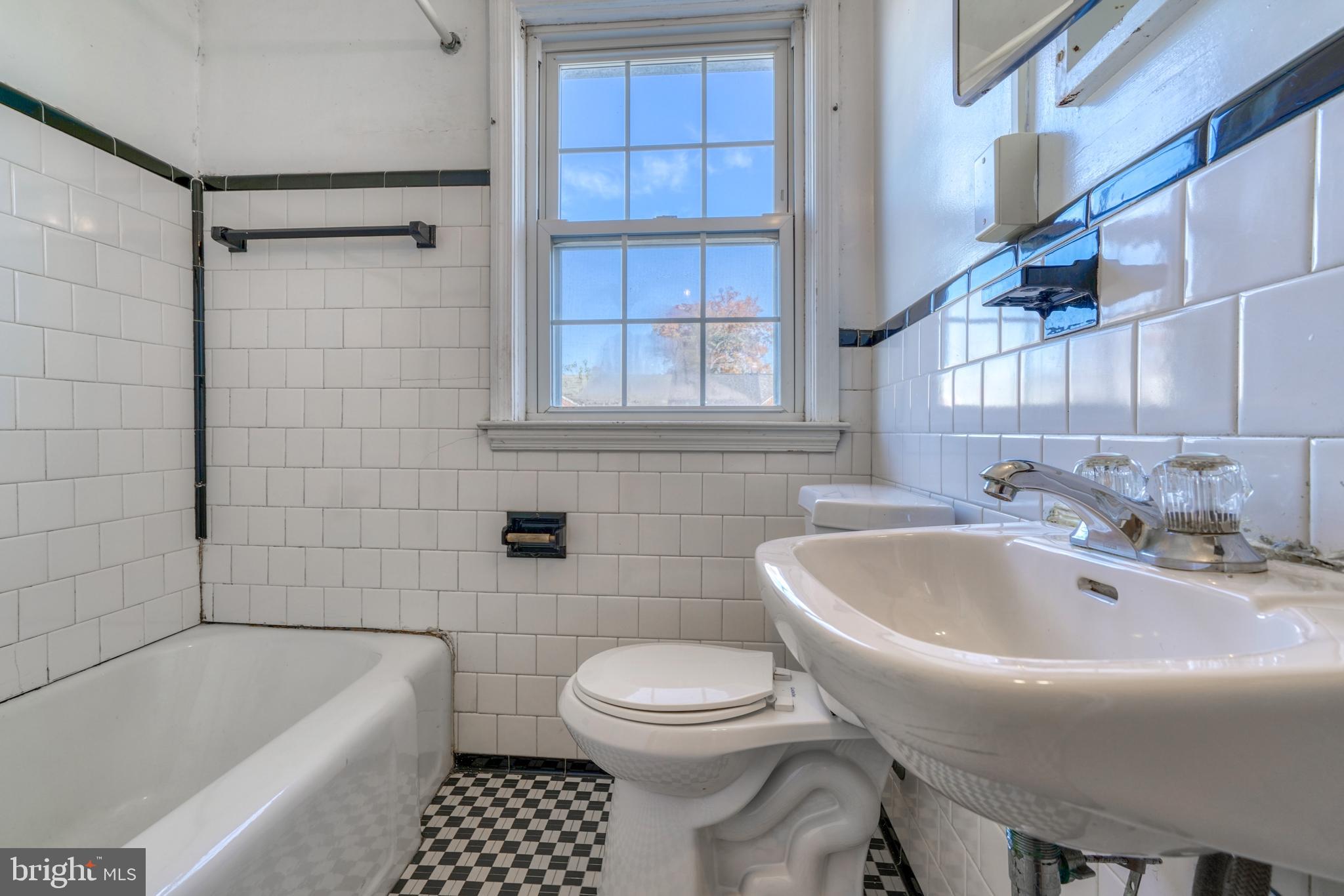 KNETTISHALL - Residential