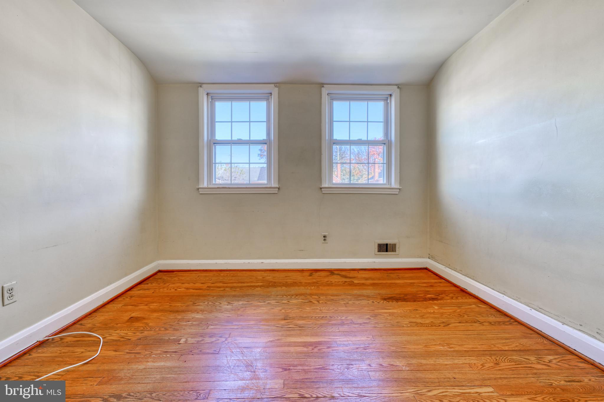 KNETTISHALL - Residential