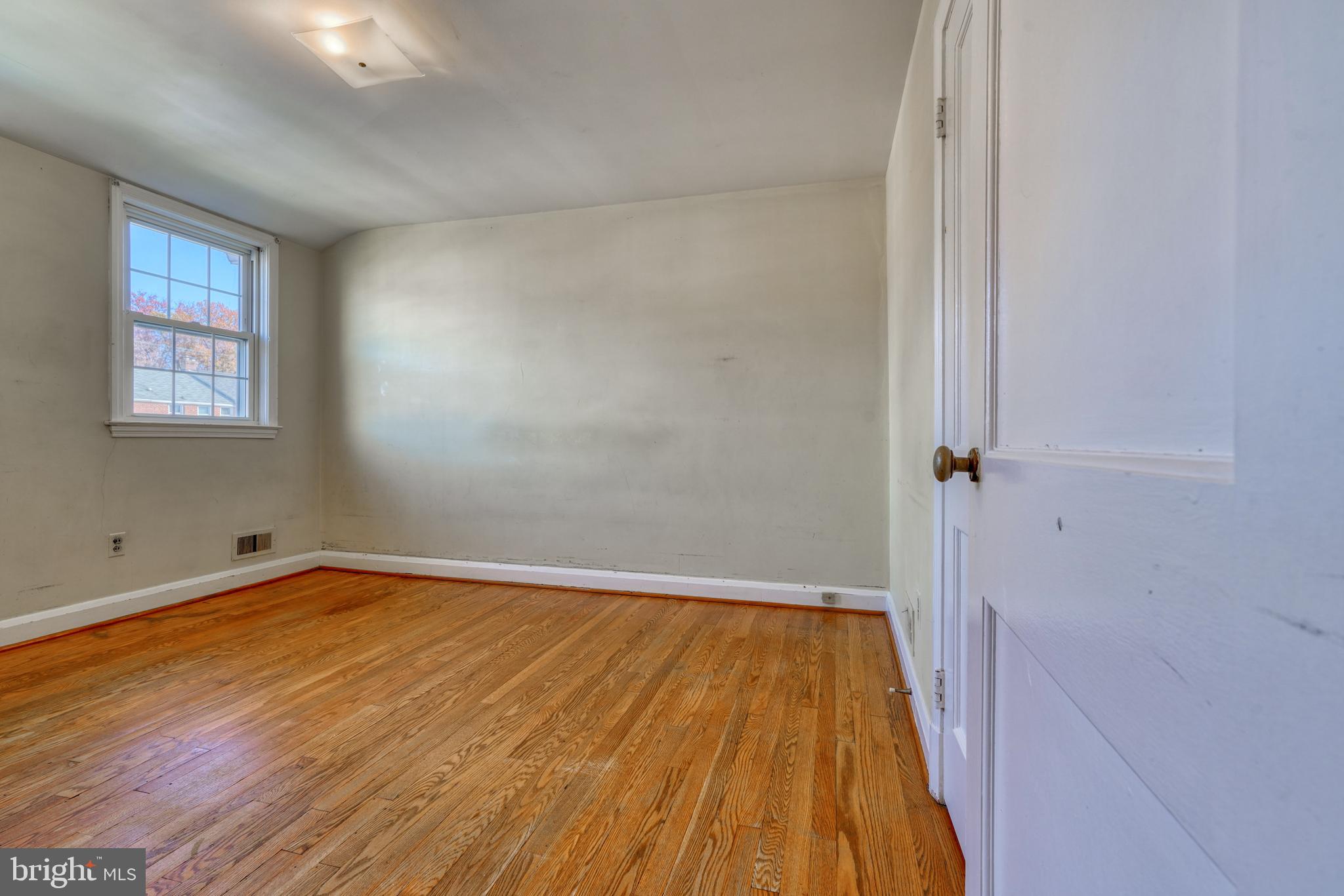 KNETTISHALL - Residential