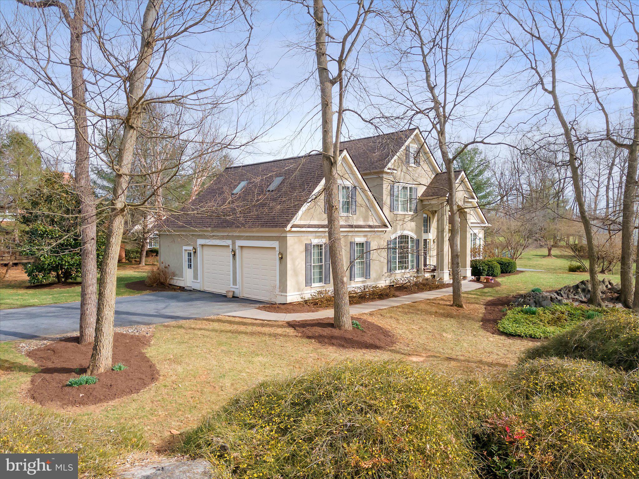 44 N TAMARAC DRIVE
