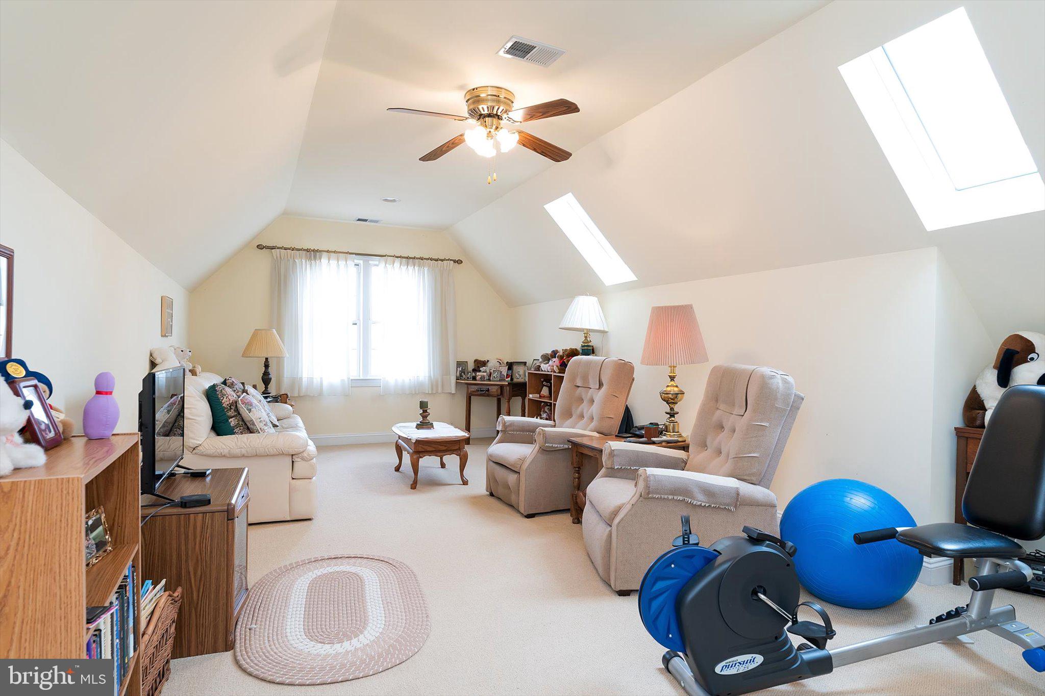 FERNBANK - Residential