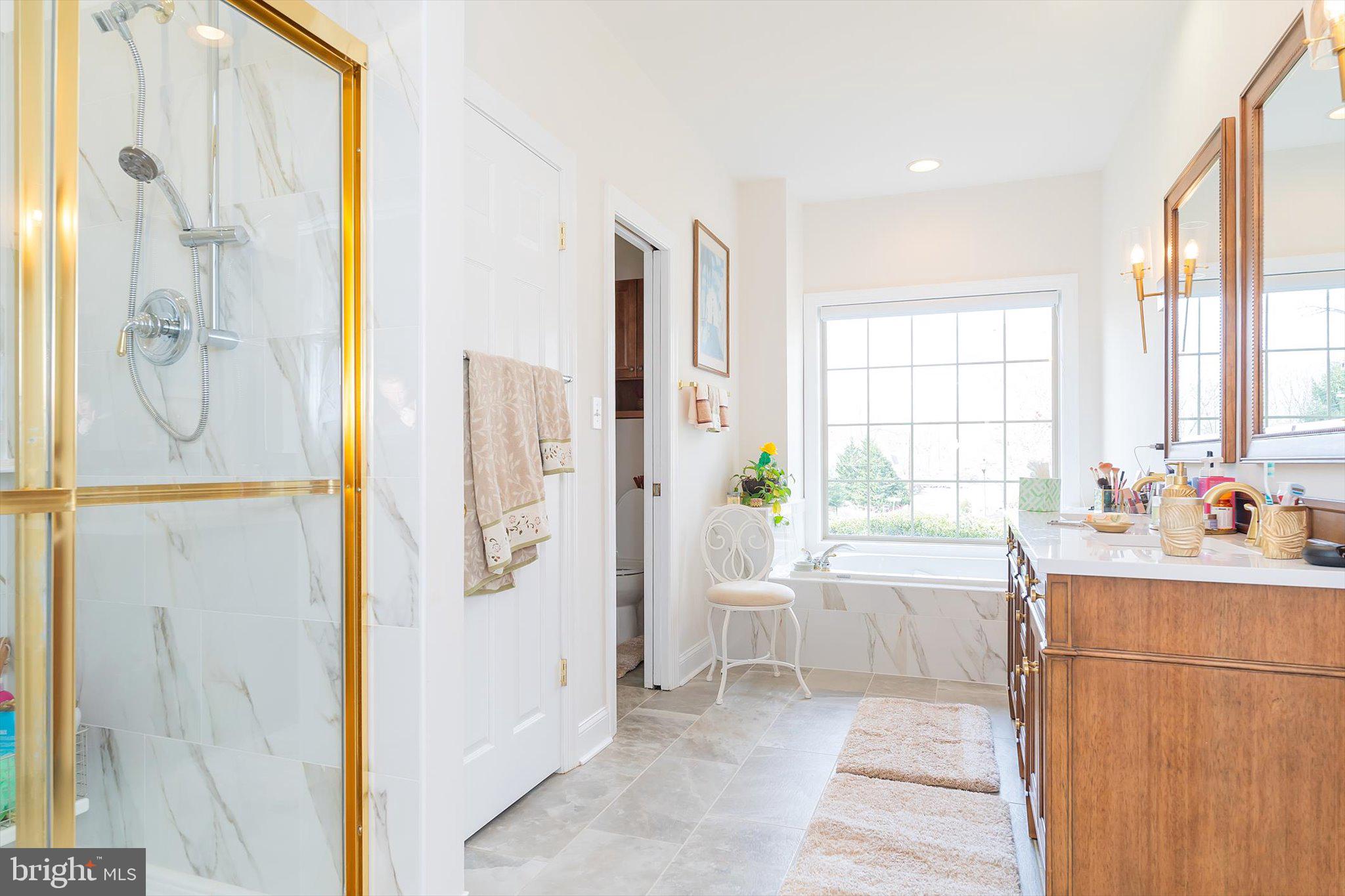 FERNBANK - Residential