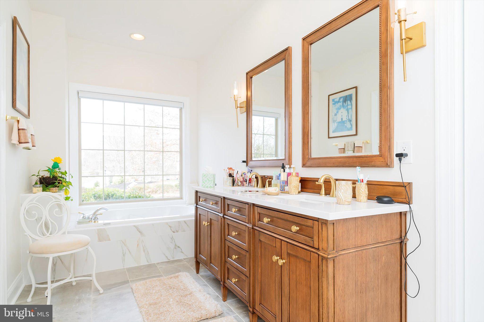 FERNBANK - Residential