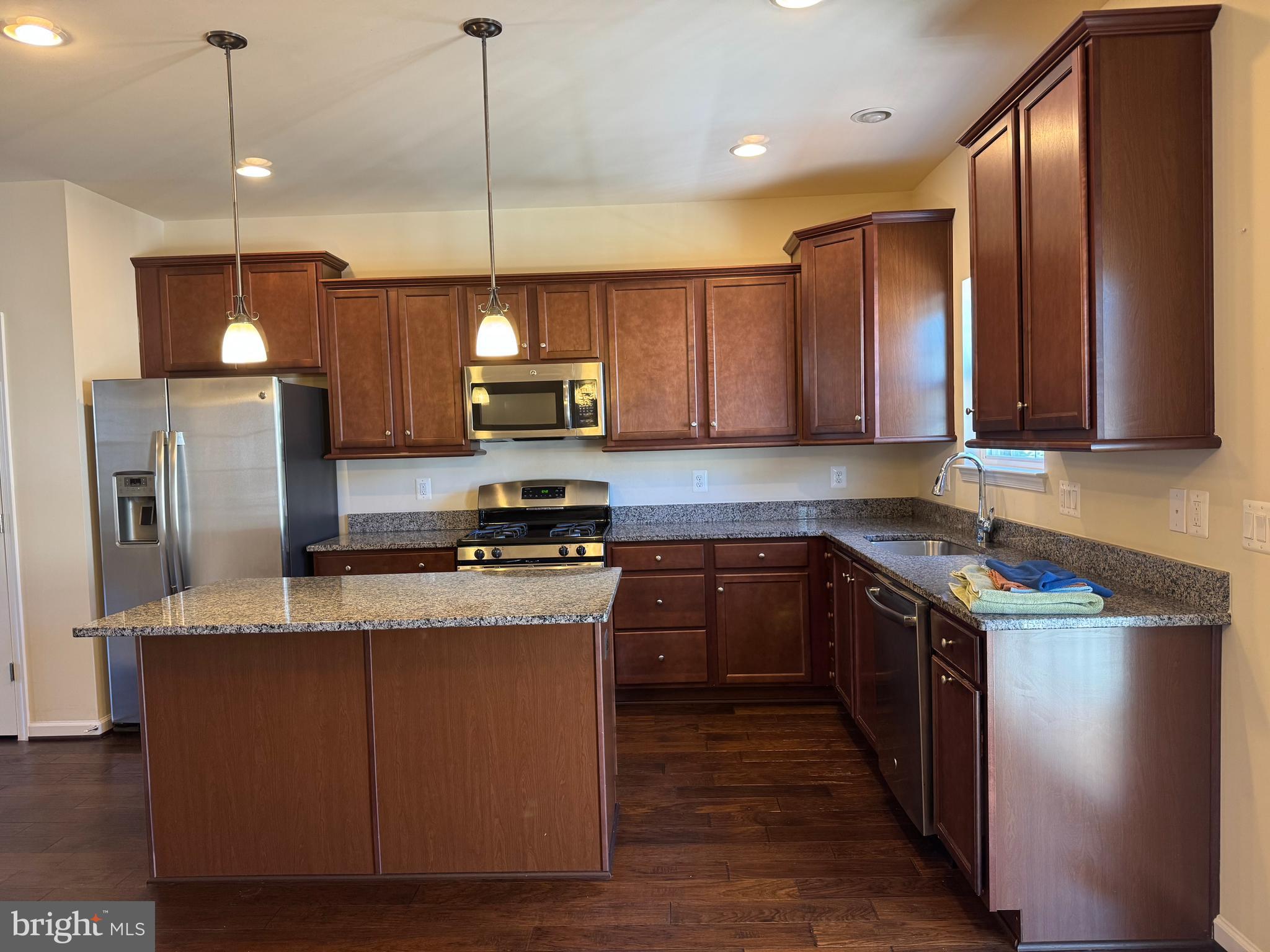 RAPPAHANNOCK LANDING - Residential
