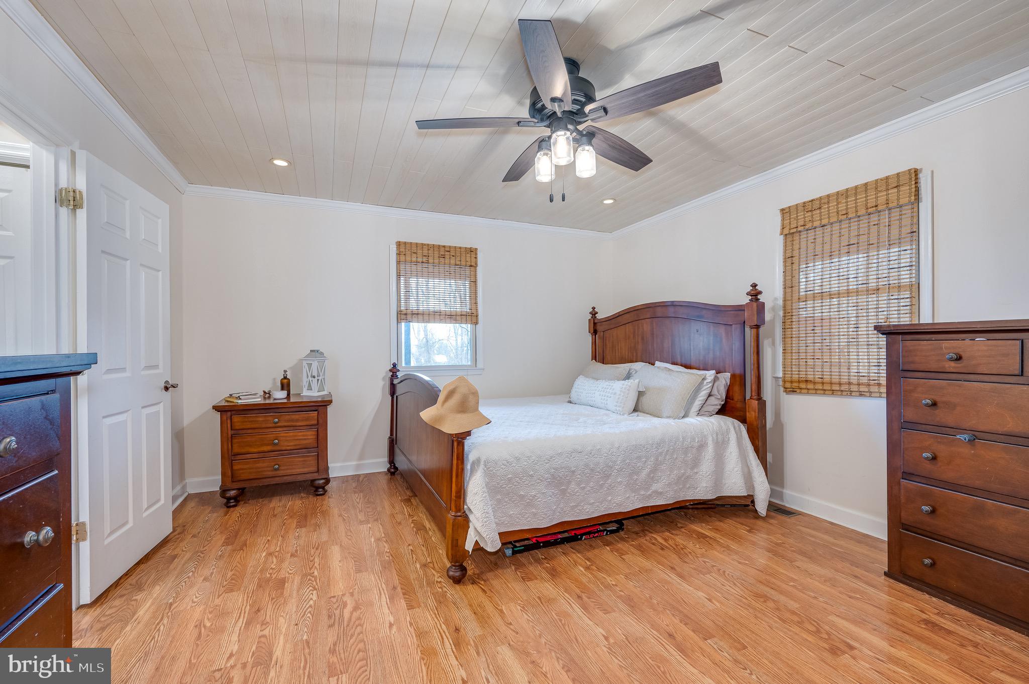 COUNTRY RIDGE - Residential