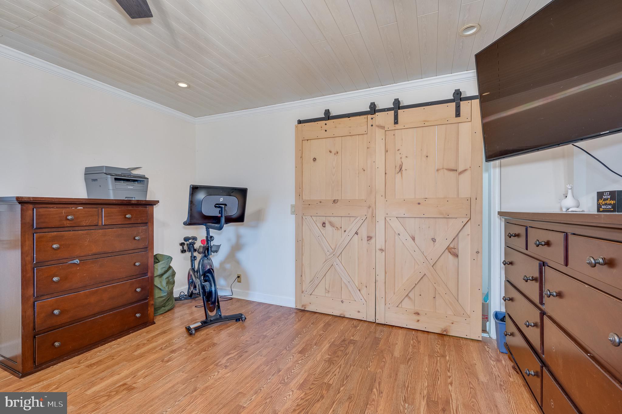 COUNTRY RIDGE - Residential