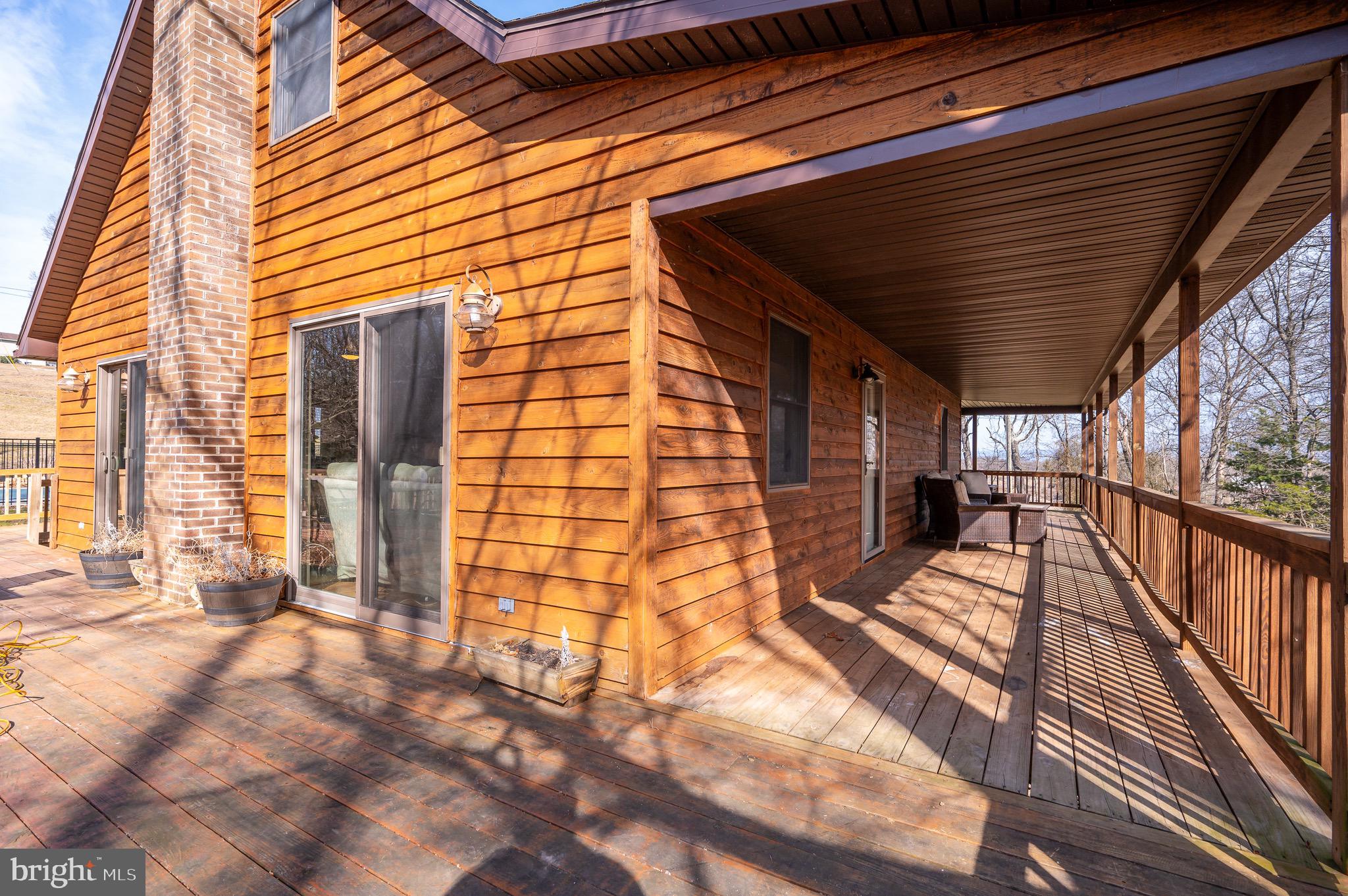 COUNTRY RIDGE - Residential