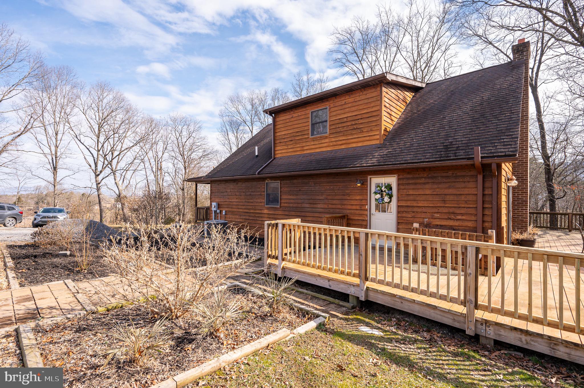 COUNTRY RIDGE - Residential