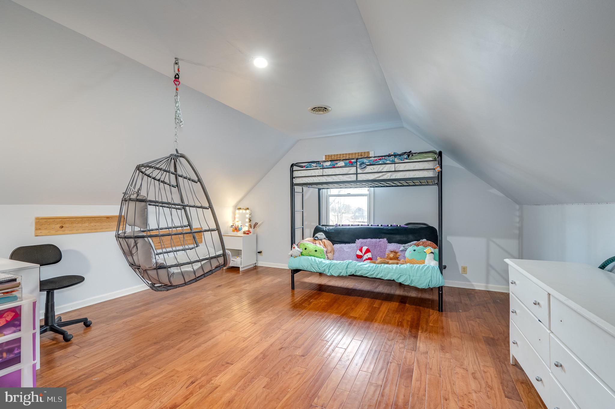 COUNTRY RIDGE - Residential