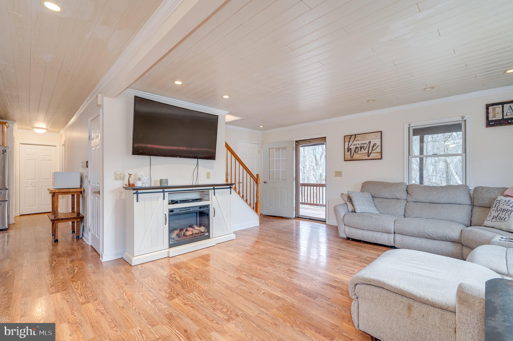 COUNTRY RIDGE - Residential