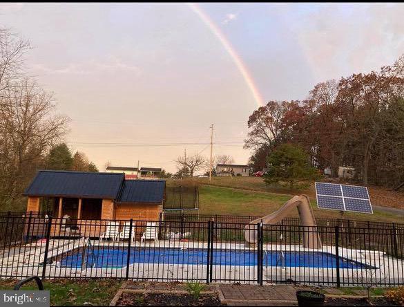 COUNTRY RIDGE - Residential