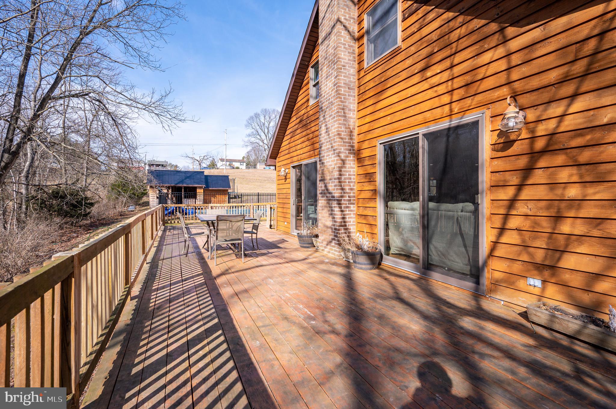 COUNTRY RIDGE - Residential