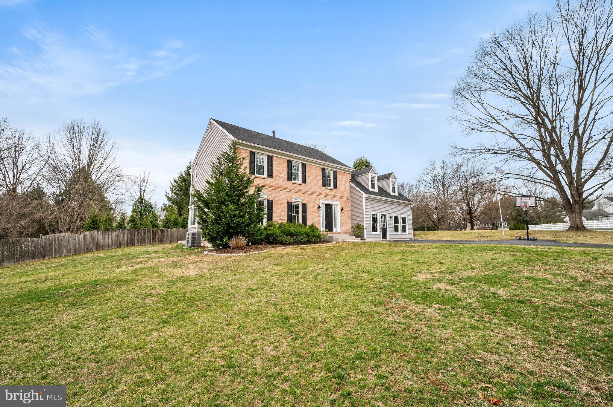 429 SAINT ANNS CIRCLE