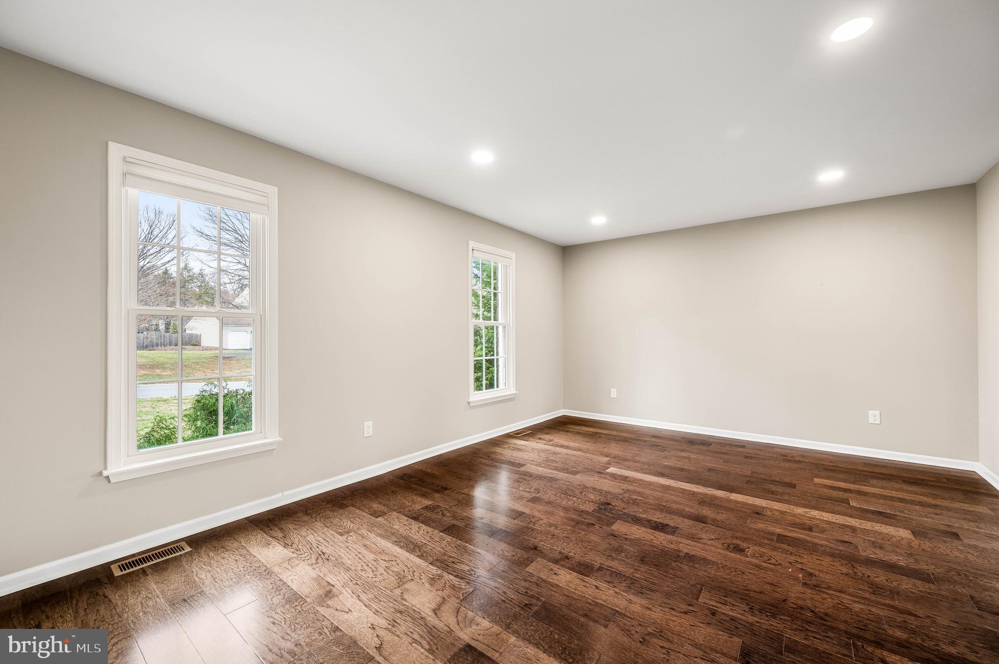 429 SAINT ANNS CIRCLE