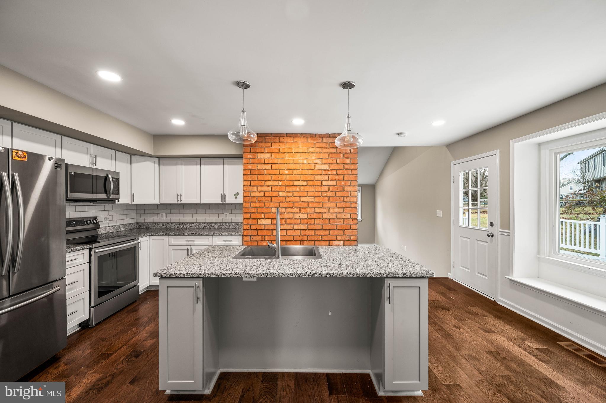 FRENCH CREEK ESTS - Residential