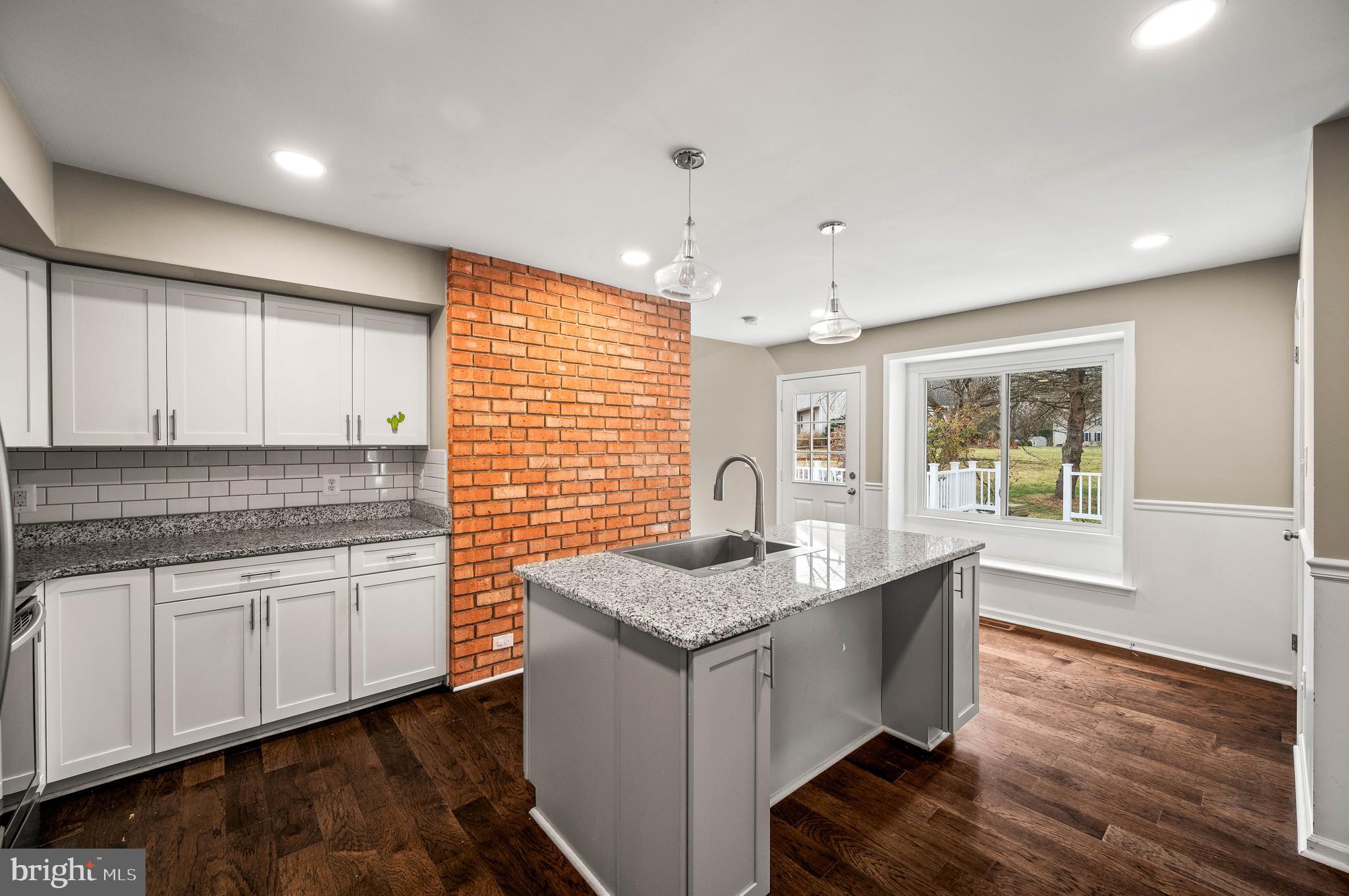 FRENCH CREEK ESTS - Residential