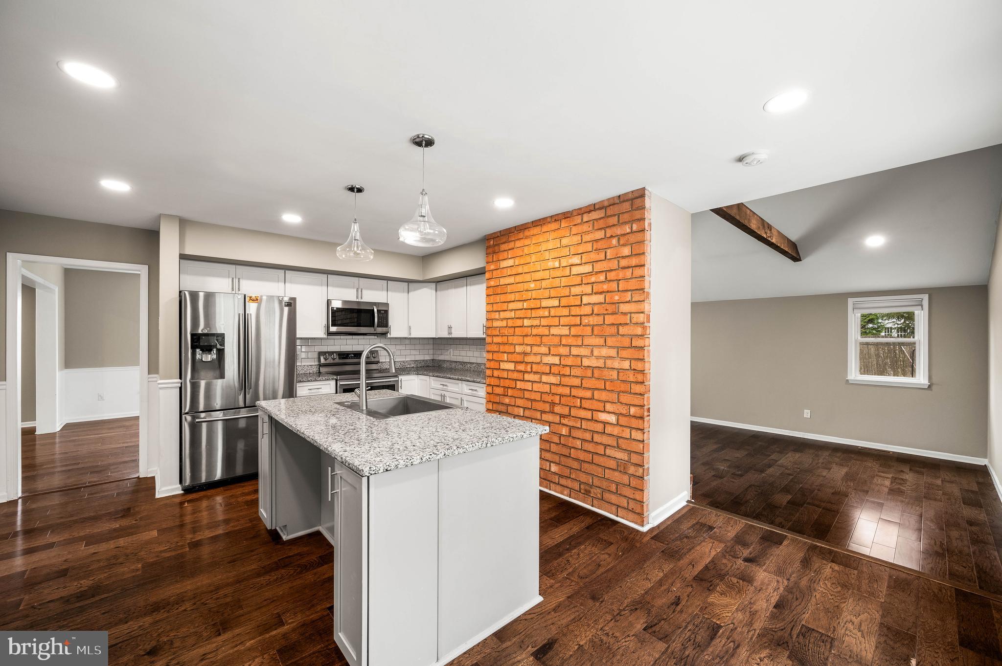 FRENCH CREEK ESTS - Residential