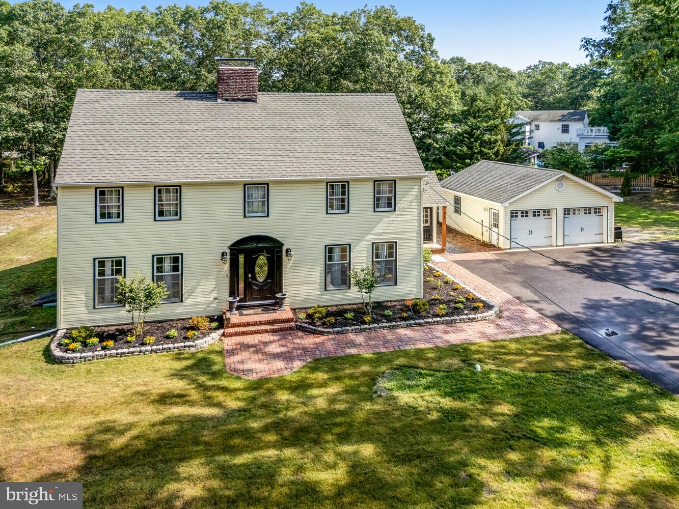 215 PARKERTOWN DRIVE