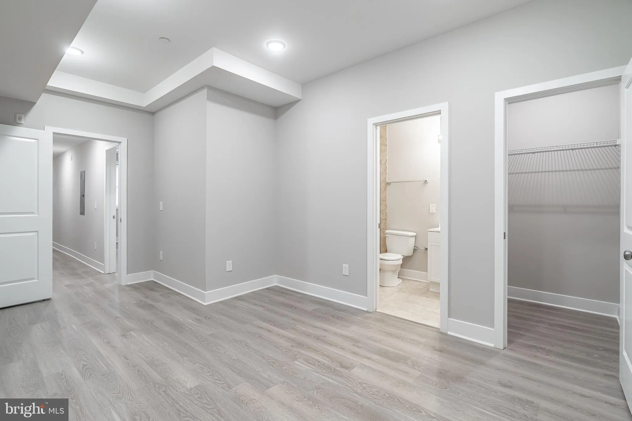 Philadelphia, Pennsylvania 19104, United States, 4 Bedrooms Bedrooms, ,4 BathroomsBathrooms,Residential,Pending,10249