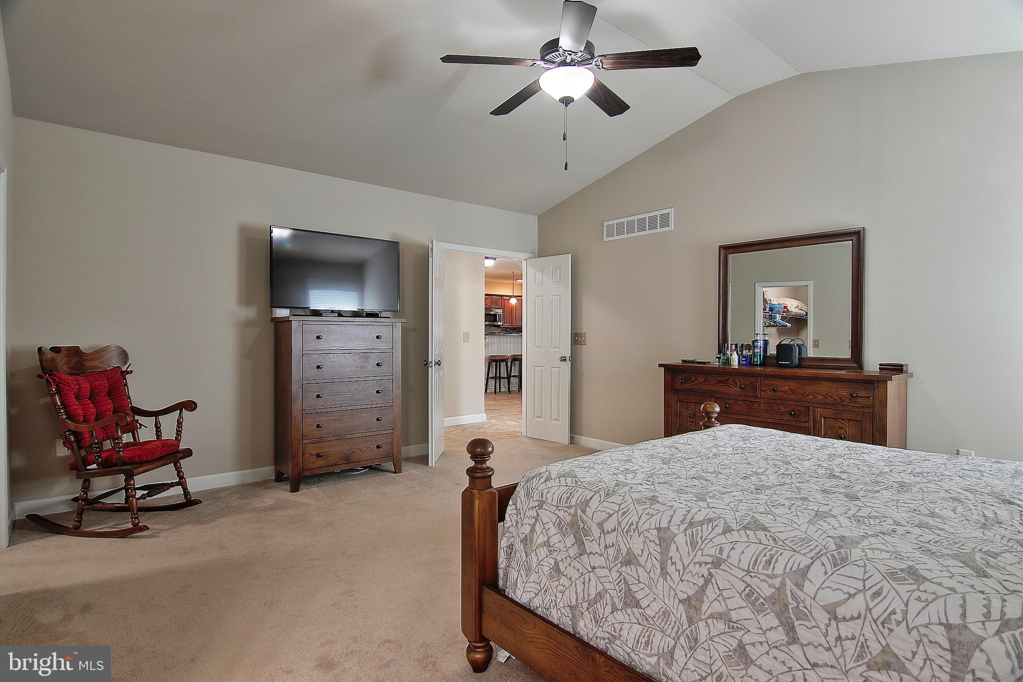 RIVER CREST - Residential