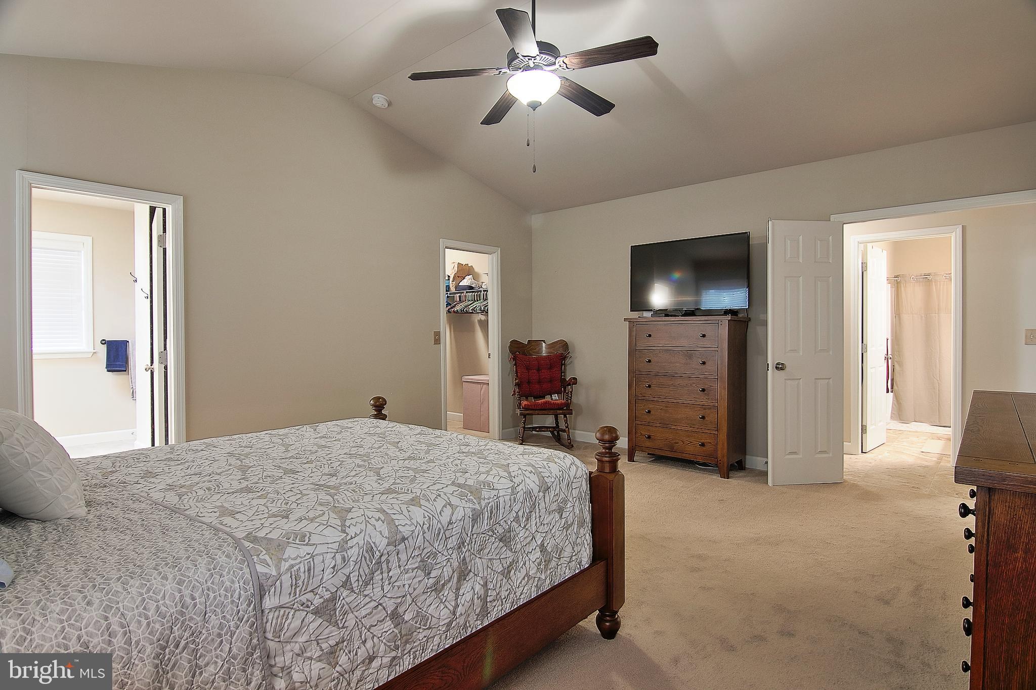 RIVER CREST - Residential