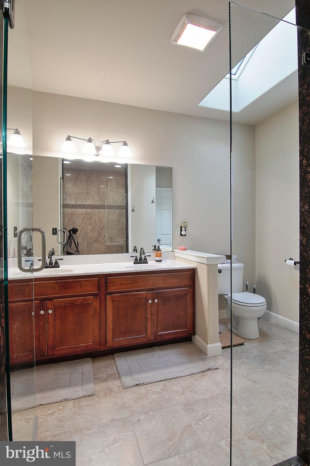 RIVER CREST - Residential