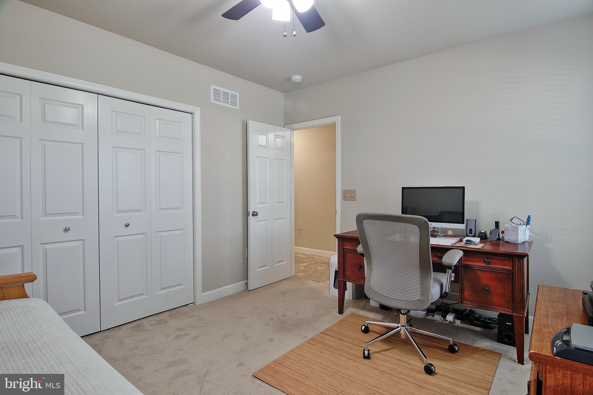 RIVER CREST - Residential