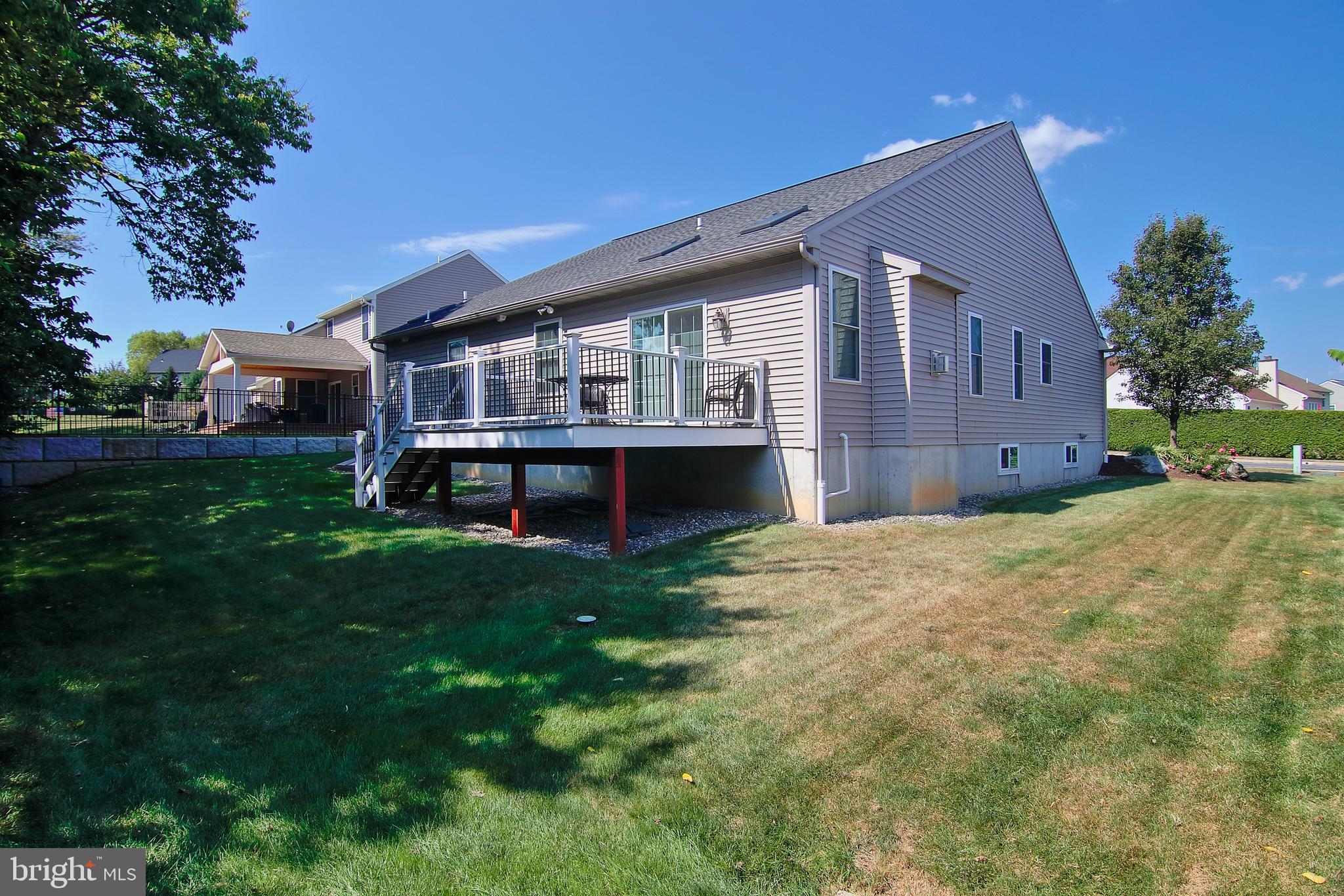 RIVER CREST - Residential