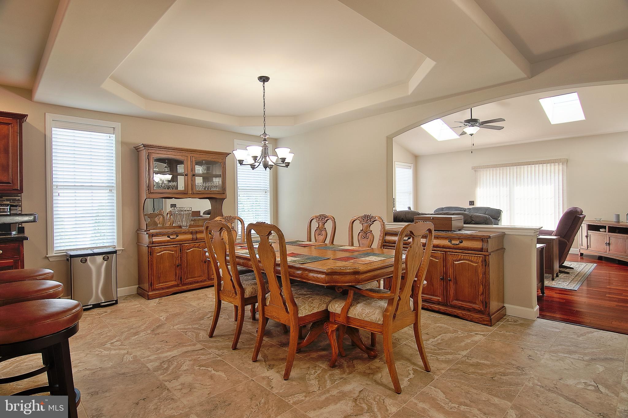 RIVER CREST - Residential