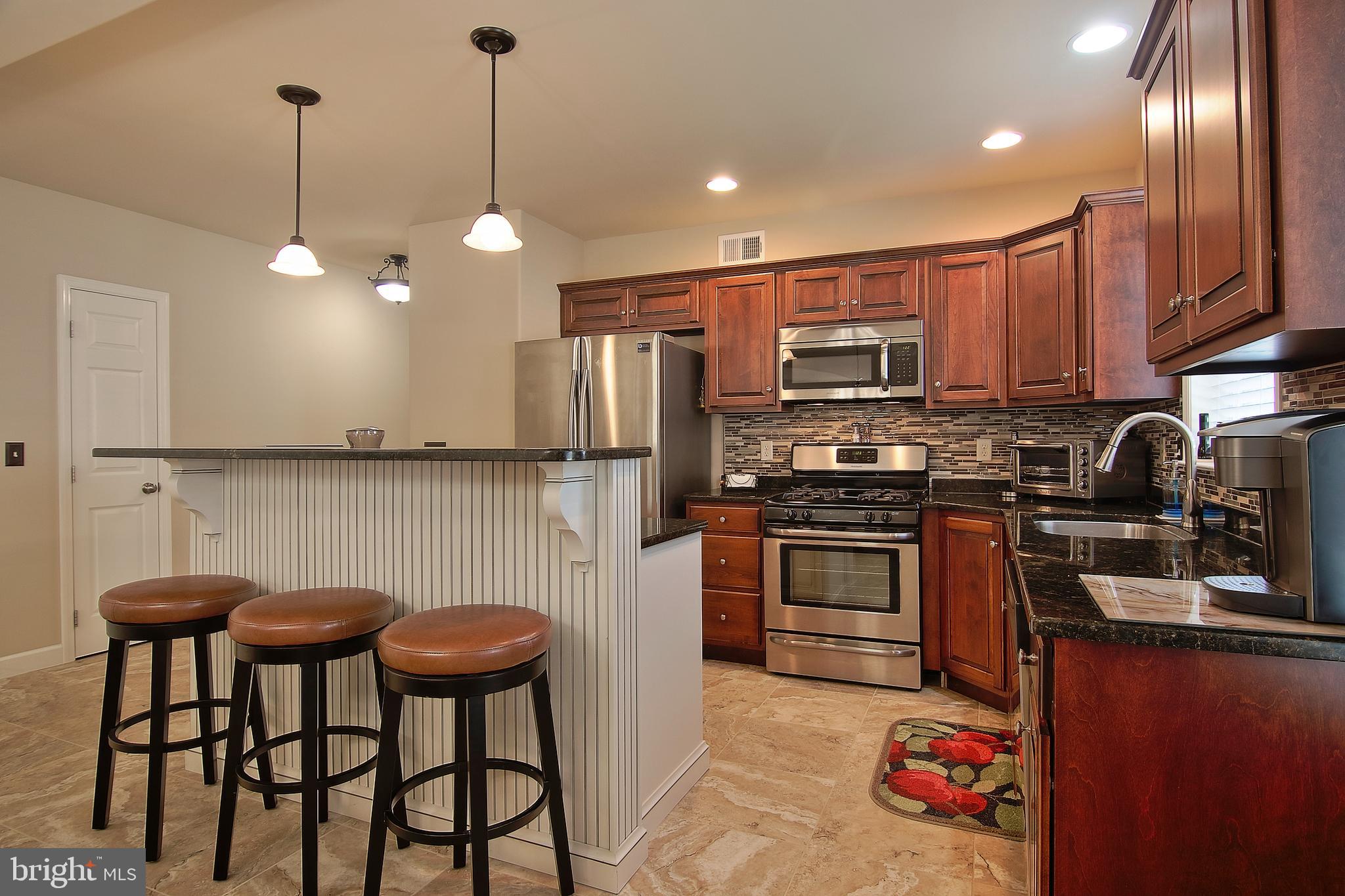 RIVER CREST - Residential