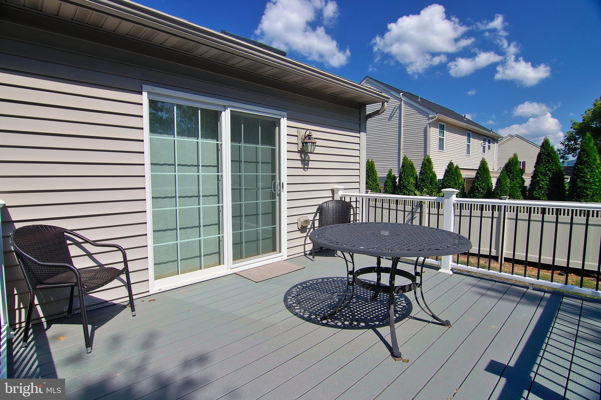 RIVER CREST - Residential