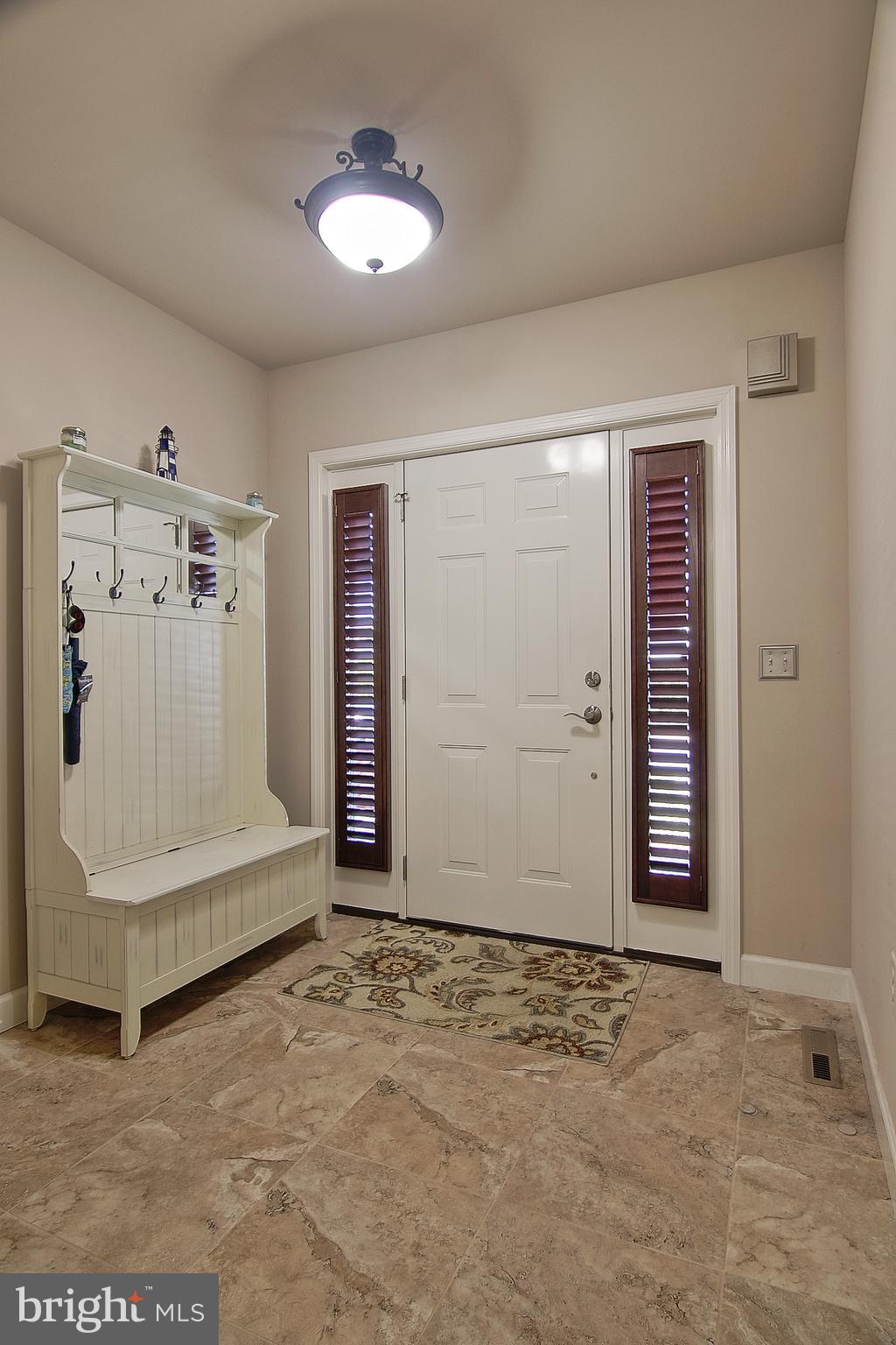 RIVER CREST - Residential