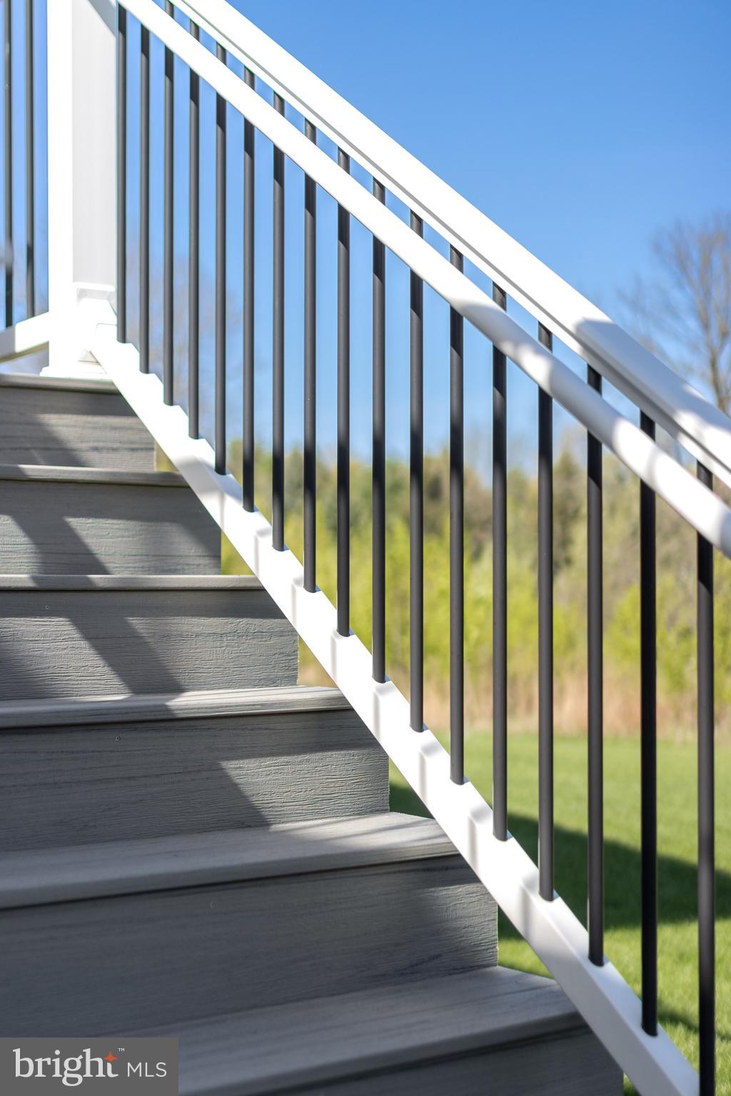 ROCKEY RIDGE - Residential