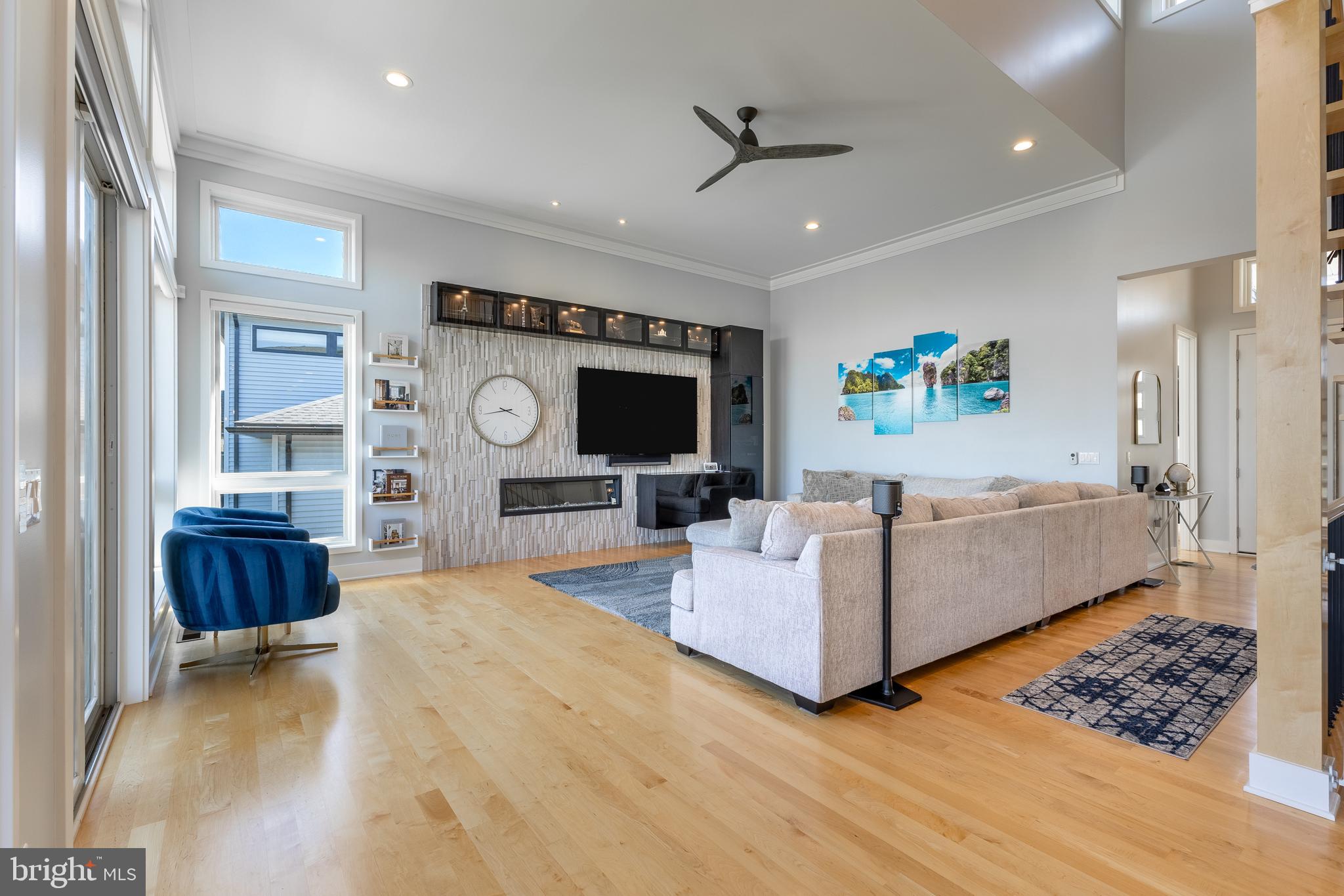 ROCKEY RIDGE - Residential