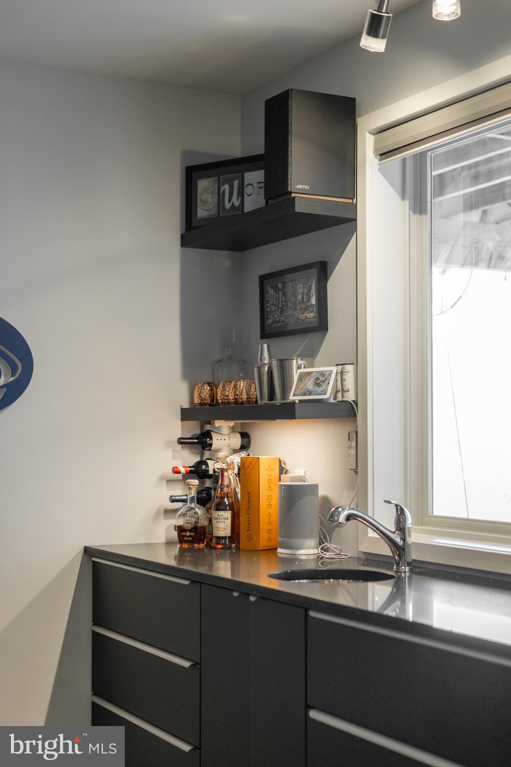 ROCKEY RIDGE - Residential